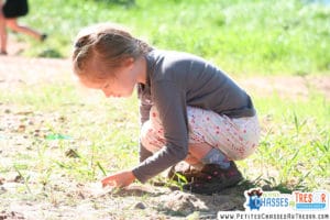 enfant concentre école dans la nature